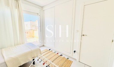 Resale - Villa - Torrevieja - Sector 25