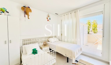 Resale - Villa - Torrevieja - Sector 25