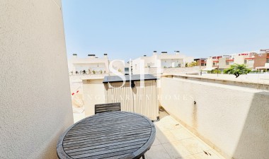 Resale - Villa - Torrevieja - Sector 25