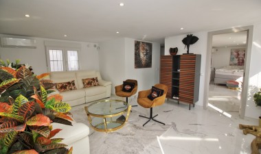 Resale - Villa - San Miguel de Salinas - BLUE LAGOON