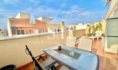 Resale - Apartment / flat - Torrevieja - Centro