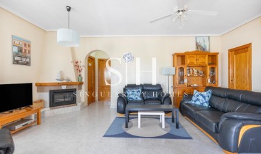 Resale - Villa - San Fulgencio