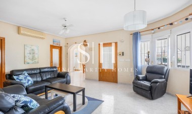 Resale - Villa - San Fulgencio