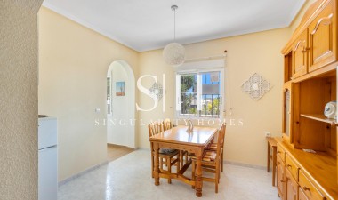 Resale - Villa - San Fulgencio