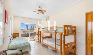 Resale - Villa - San Fulgencio