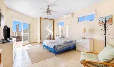 Resale - Villa - San Fulgencio