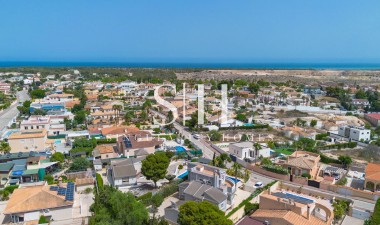 Resale - Villa - San Fulgencio