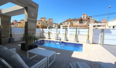 Wiederverkauf - Villa - Villamartin - El Galan