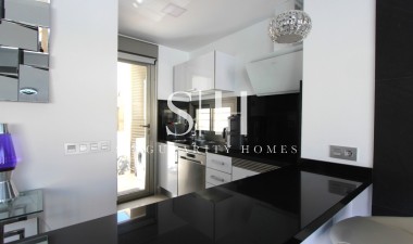 Wiederverkauf - Villa - Villamartin - El Galan