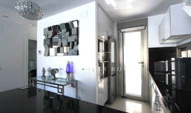 Wiederverkauf - Villa - Villamartin - El Galan