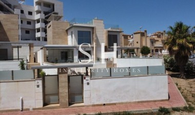 Resale - Villa - Orihuela Costa - Costa Blanca