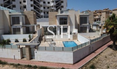 Resale - Villa - Orihuela Costa - Costa Blanca