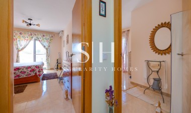 Herverkoop - Villa - Torrevieja - aguas nuevas