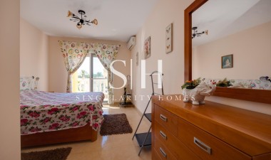 Herverkoop - Villa - Torrevieja - aguas nuevas