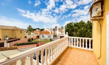 Herverkoop - Villa - Torrevieja - aguas nuevas