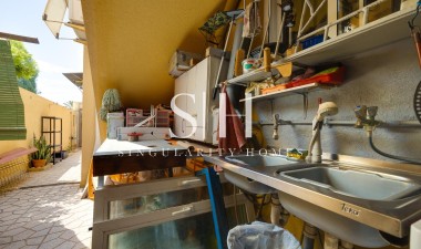 Herverkoop - Villa - Torrevieja - aguas nuevas