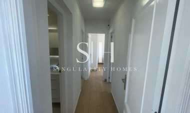 Återförsäljning - Villa - Orihuela Costa - Playa Flamenca