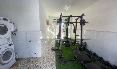 Återförsäljning - Villa - Orihuela Costa - Playa Flamenca