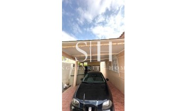 Resale - Villa - Torrevieja - Los Balcones - Los Altos del Edén