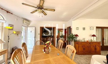 Resale - Villa - Torrevieja - Los Balcones - Los Altos del Edén