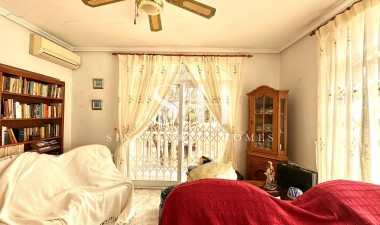 Resale - Villa - Torrevieja - Los Balcones - Los Altos del Edén