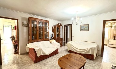 Resale - Villa - Torrevieja - Los Balcones - Los Altos del Edén