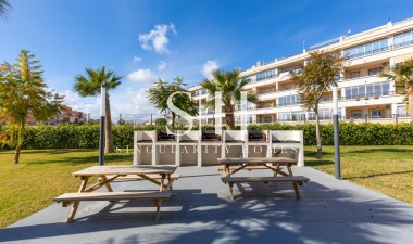 Återförsäljning - Lägenhet / lägenhet - Orihuela Costa - Playa Flamenca