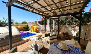 Перепродажа - Villa - Orihuela Costa - La Regia