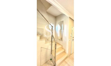 Перепродажа - Villa - Orihuela Costa - La Regia