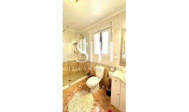 Перепродажа - Villa - Orihuela Costa - La Regia