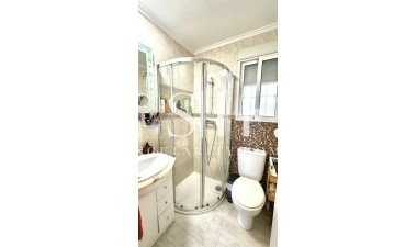 Перепродажа - Villa - Orihuela Costa - La Regia