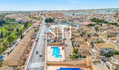 Перепродажа - Villa - Torrevieja - Los Balcones - Los Altos del Edén