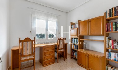 Перепродажа - Villa - Torrevieja - Los Balcones - Los Altos del Edén