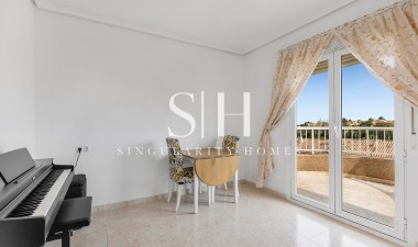 Перепродажа - Villa - Torrevieja - Los Balcones - Los Altos del Edén