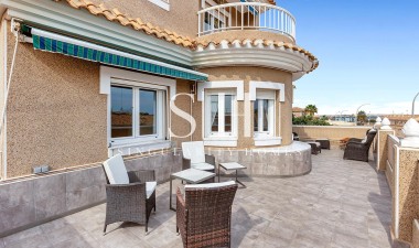 Перепродажа - Villa - Torrevieja - Los Balcones - Los Altos del Edén