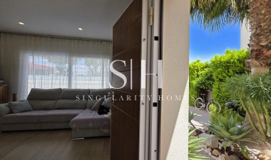 Återförsäljning - Villa - Pilar de la Horadada - Zona Pueblo