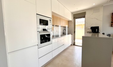 Resale - Apartment / flat - Torre de la Horadada - Costa Blanca