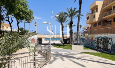 Resale - Apartment / flat - Torre de la Horadada - Costa Blanca
