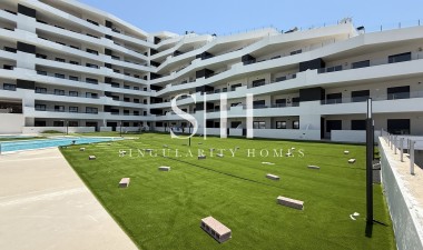 Odsprzedaż - Mieszkanie w bloku - San Miguel de Salinas - Inland