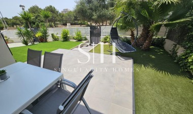 Перепродажа - Villa - Orihuela Costa - La Regia
