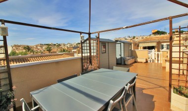 Resale - Villa - Orihuela Costa - Villamartín