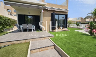 Перепродажа - Villa - Orihuela Costa - La Regia