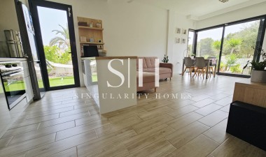 Перепродажа - Villa - Orihuela Costa - La Regia