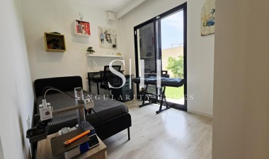 Перепродажа - Villa - Orihuela Costa - La Regia