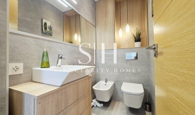 Перепродажа - Villa - Orihuela Costa - La Regia