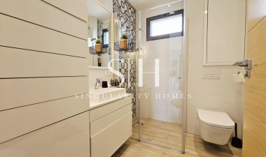 Перепродажа - Villa - Orihuela Costa - La Regia