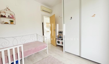 Перепродажа - Villa - Orihuela Costa - La Regia