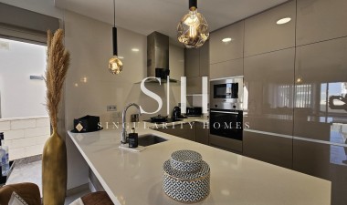 Перепродажа - Villa - Villamartin - Costa Blanca