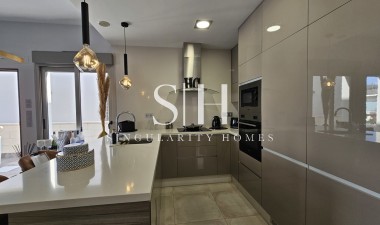 Перепродажа - Villa - Villamartin - Costa Blanca