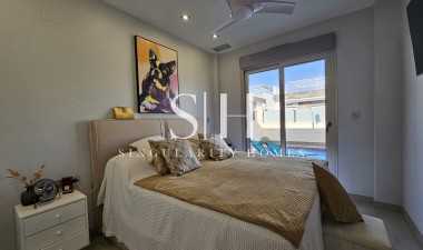 Перепродажа - Villa - Villamartin - Costa Blanca